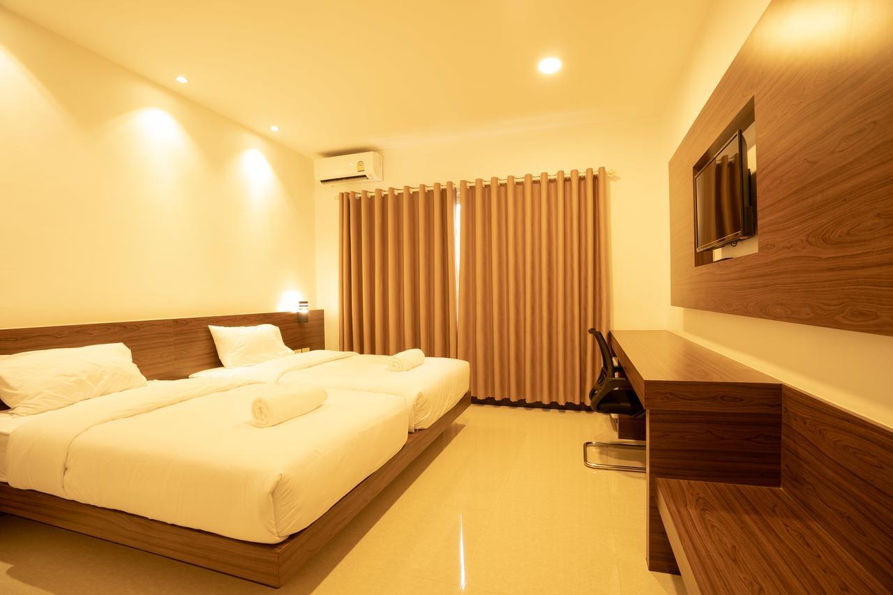 Intouch Riverside Hotel Pakse Exterior foto