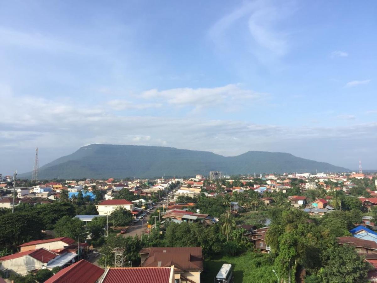 Intouch Riverside Hotel Pakse Exterior foto