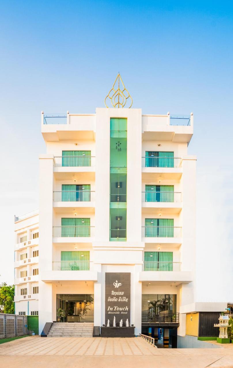 Intouch Riverside Hotel Pakse Exterior foto